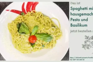 Spaghetti Mit Pesto Und Basilikum