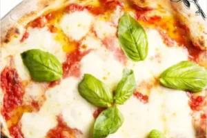 Pizza Margherita - Dolomiti Pizzeria Frankfurt