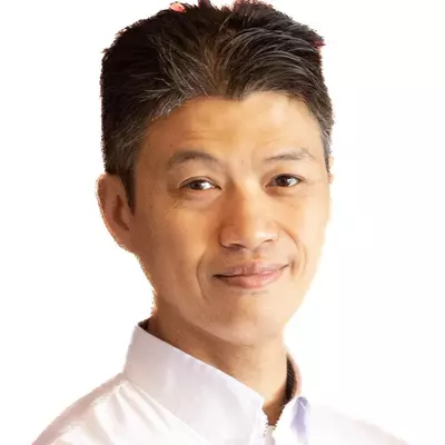 Chikei Yung 容子基